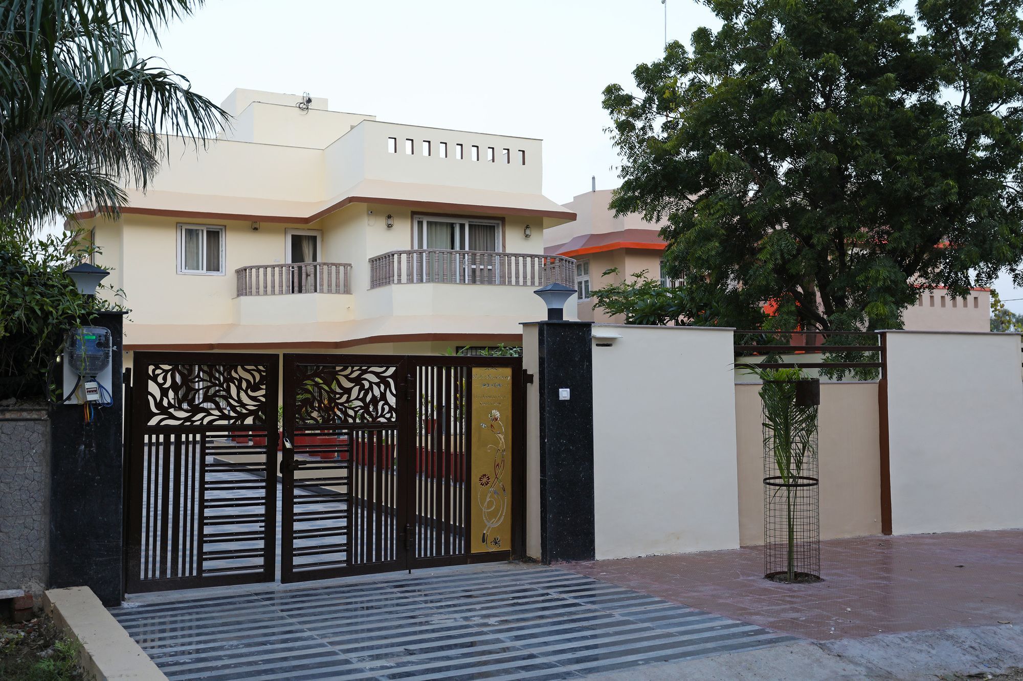 Oyo 9428 Hill View Room Goverdhan Vilas อุเดเปอร์ ภายนอก รูปภาพ